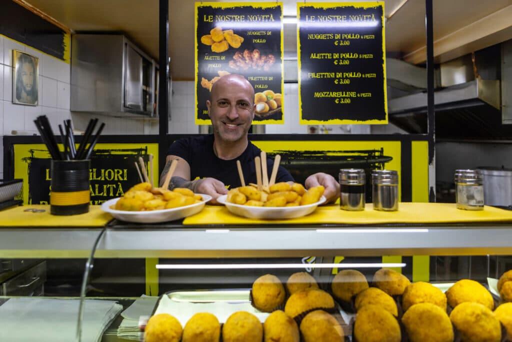 Antica-friggitoria-Palermo-siciliy-food-tour
