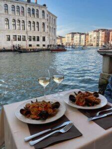 dinner_venice