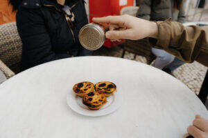 sprinkling_pastel_de nata