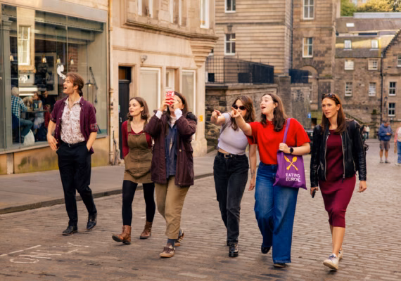 Private Eating Edinburgh: Old Town Food Tour with Drinks