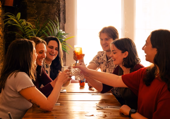 Private Eating Edinburgh: Old Town Food Tour with Drinks