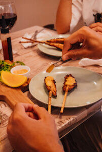 plate_of_skewers_in_Leve_Leve_Tapas_Bar_Lisbon