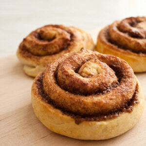 Three_cinnamon_rolls_Palermo