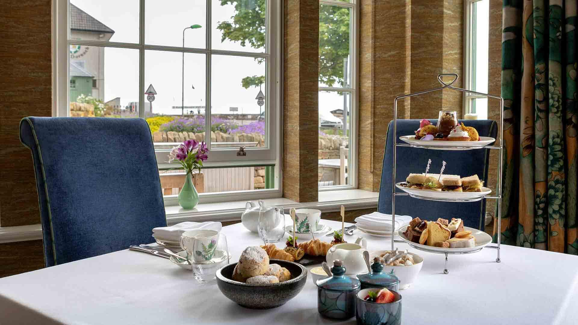 Afternoon_tea_for_two_Edinburgh