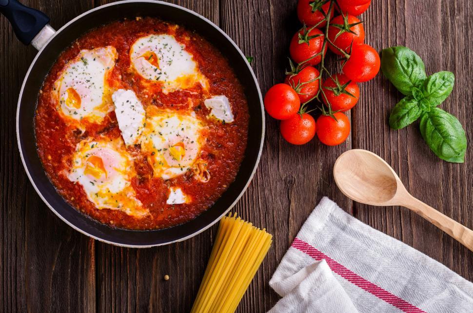 Shakshuka_on_a_pan_Berlin