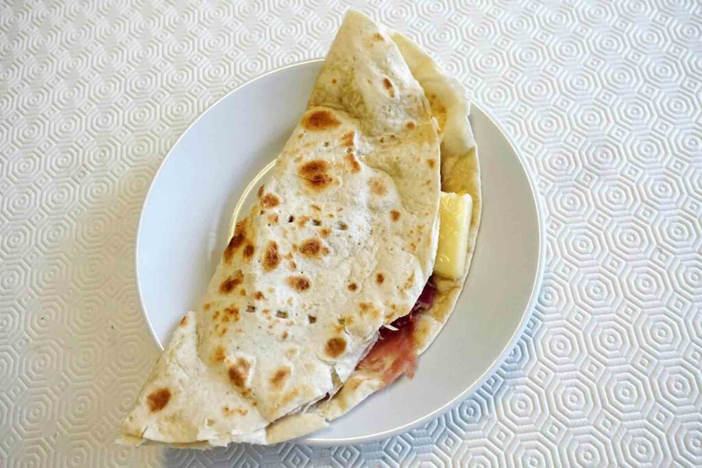 Piadina_food_Bologna