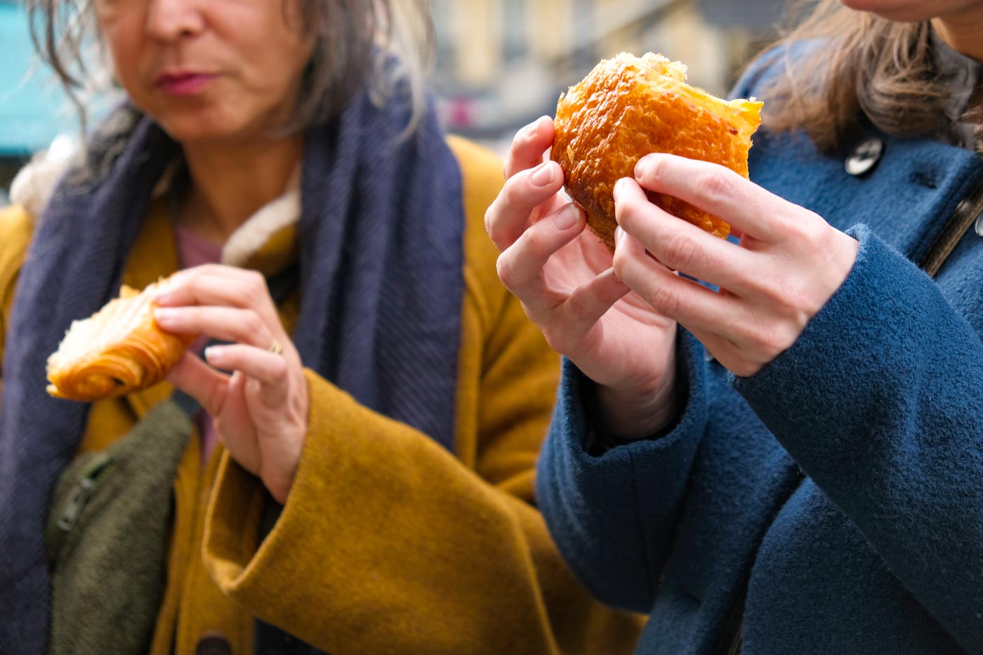 people_eating_Alexine_Bakery_Paris
