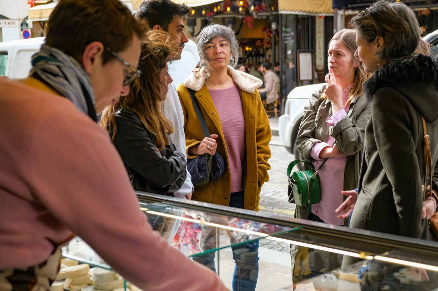Group_speaking_at_La_Butte_Fromagere_Paris