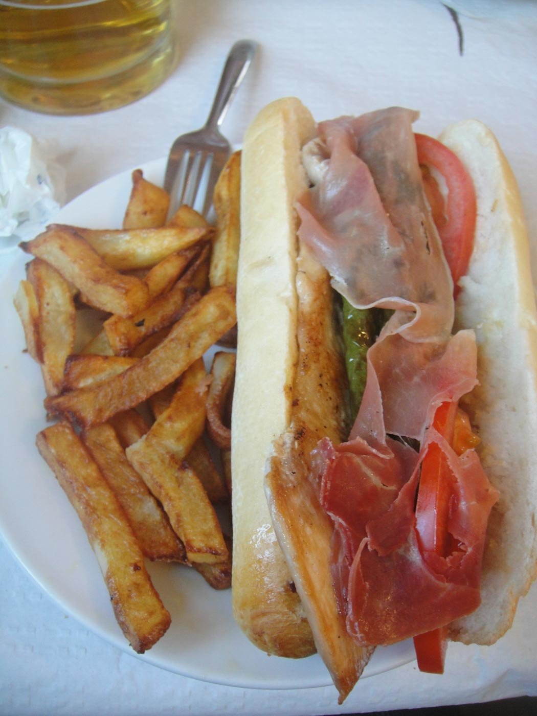 Serranito_pollo_Seville